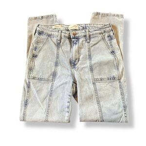 [Universal Thread] Light Wash Jeans